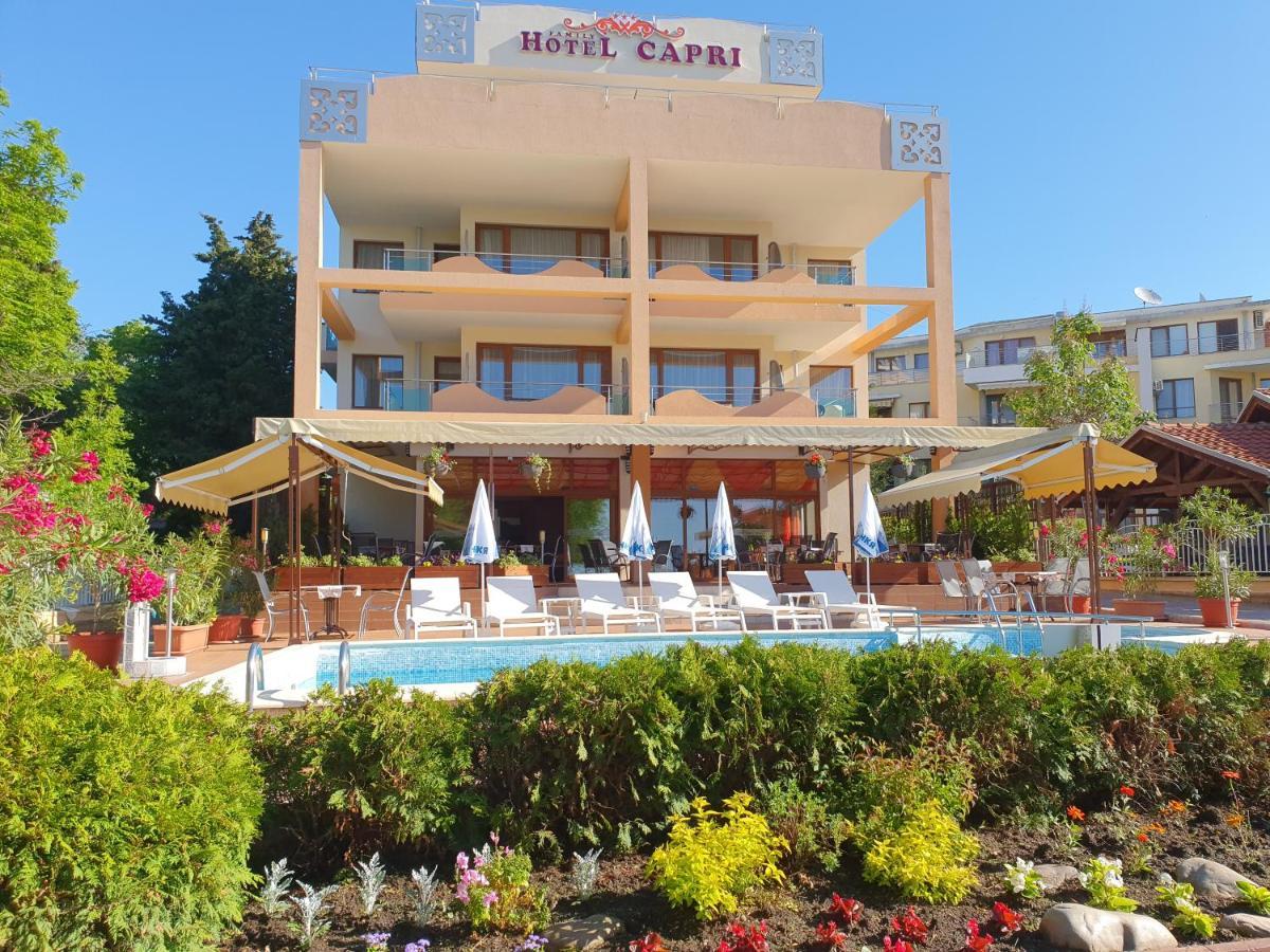 נסבר Hotel Capri מראה חיצוני תמונה