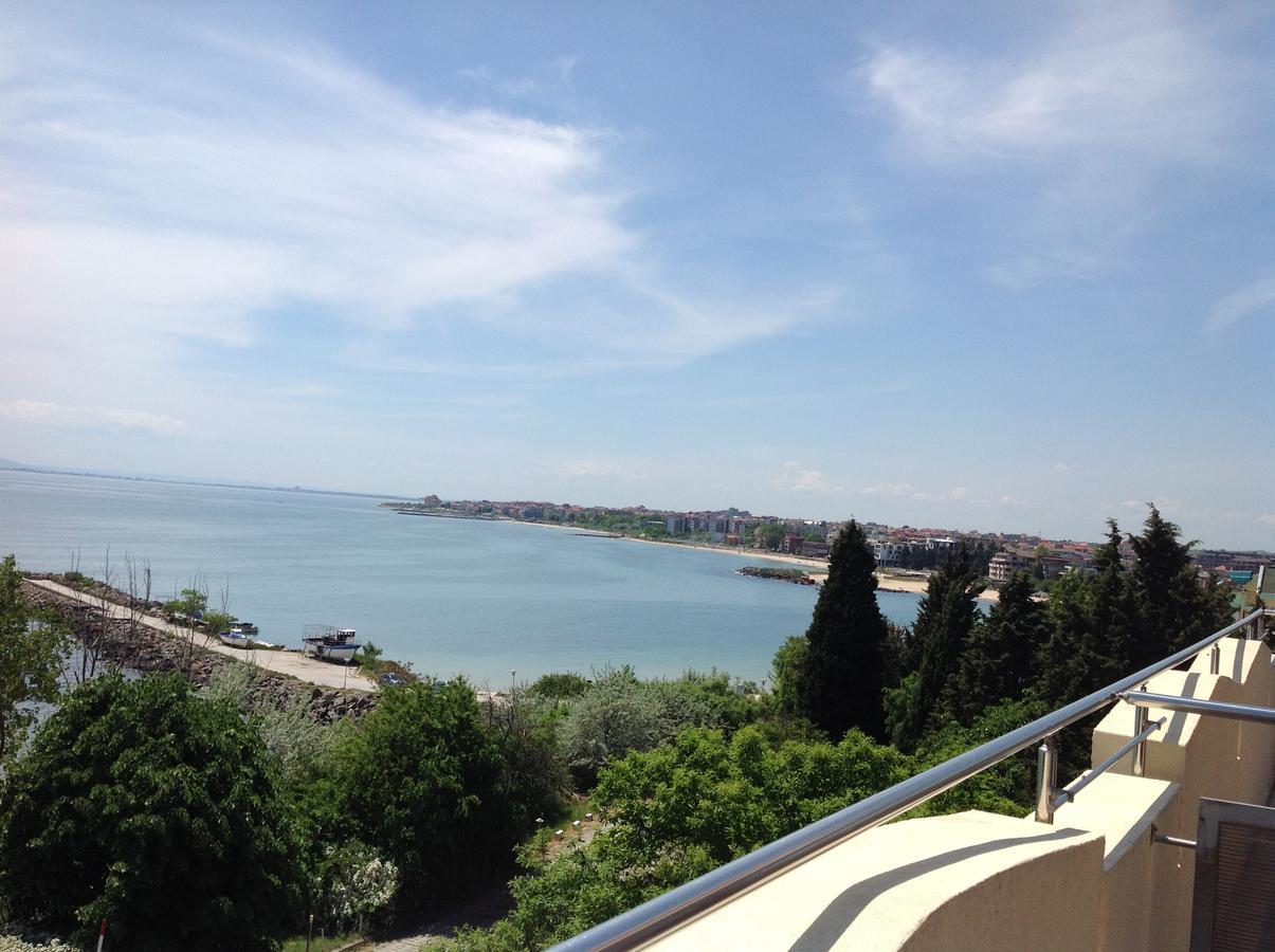 נסבר Hotel Capri מראה חיצוני תמונה